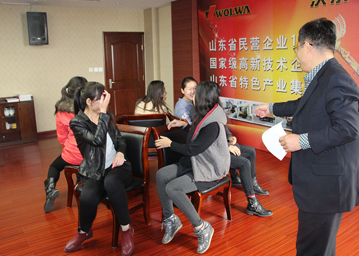 沃爾華集團2015上半年度電商總結(jié)表彰大會圓滿舉行