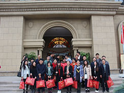 沃爾華集團(tuán)2015上半年度電商總結(jié)表彰大會(huì)圓滿舉行