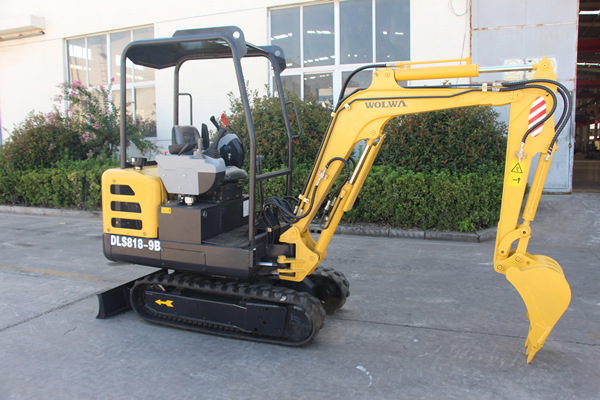1.8噸高端微型挖掘機(jī) 1.8噸高端微型挖掘機(jī)